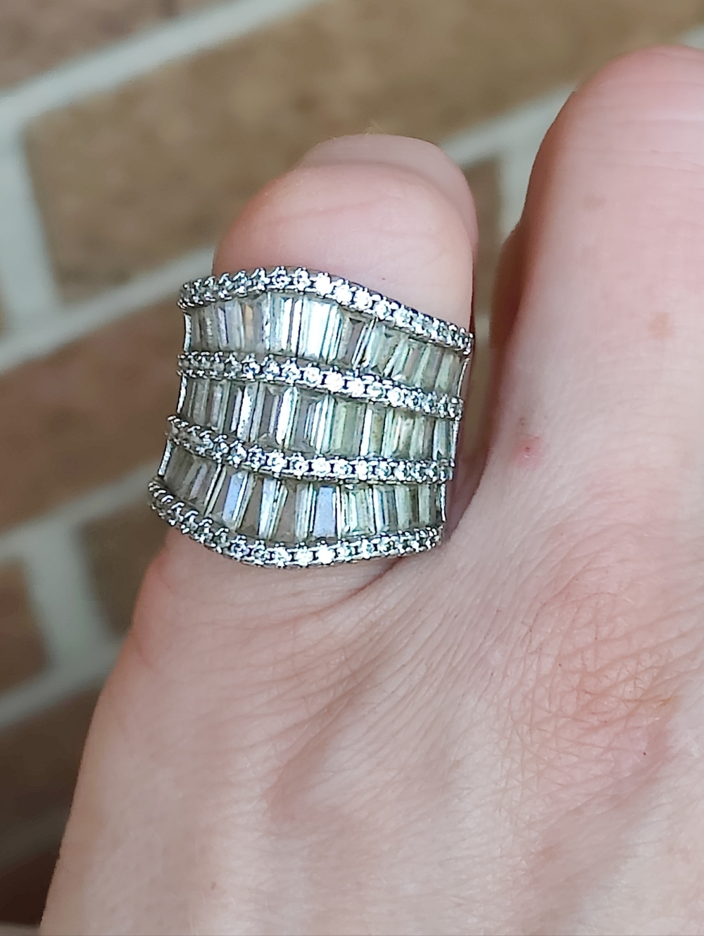 Vintage Baguette Sparkly Ring - Picture 2 of 5